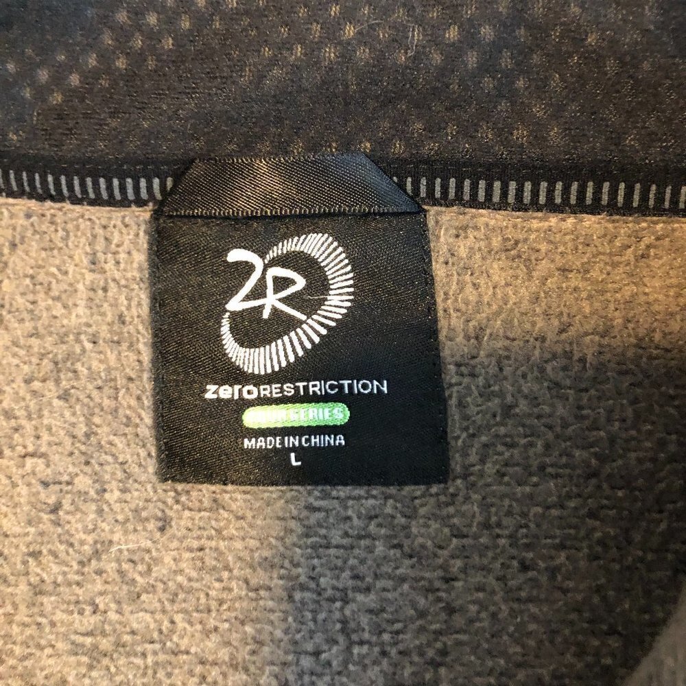 Zero Restriction Full Zip Jacket - Picture 5 of 7